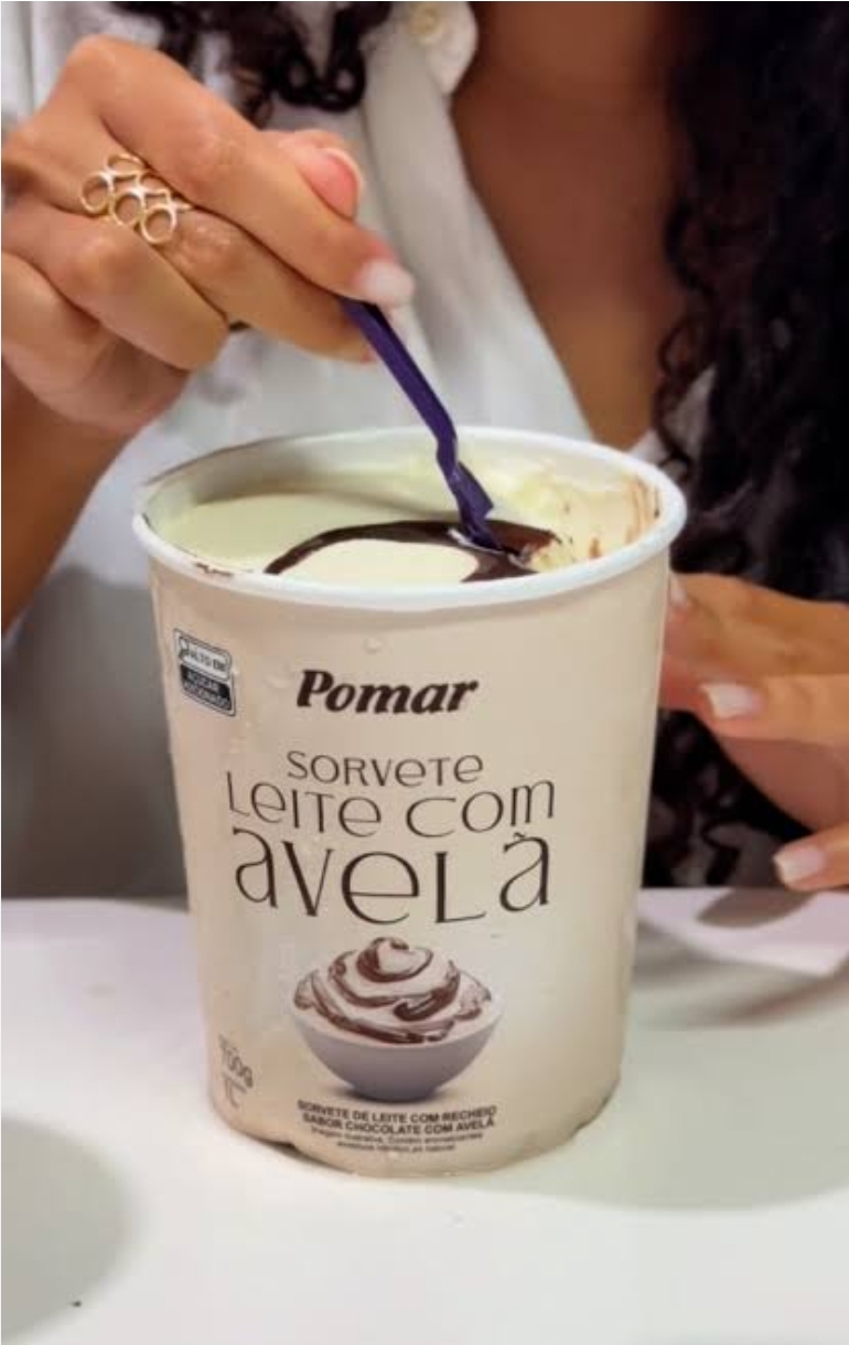 Pote De Sorvete Leite com Avelã 1l Pomar